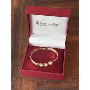 Ronaldo double wide pearl bracelet